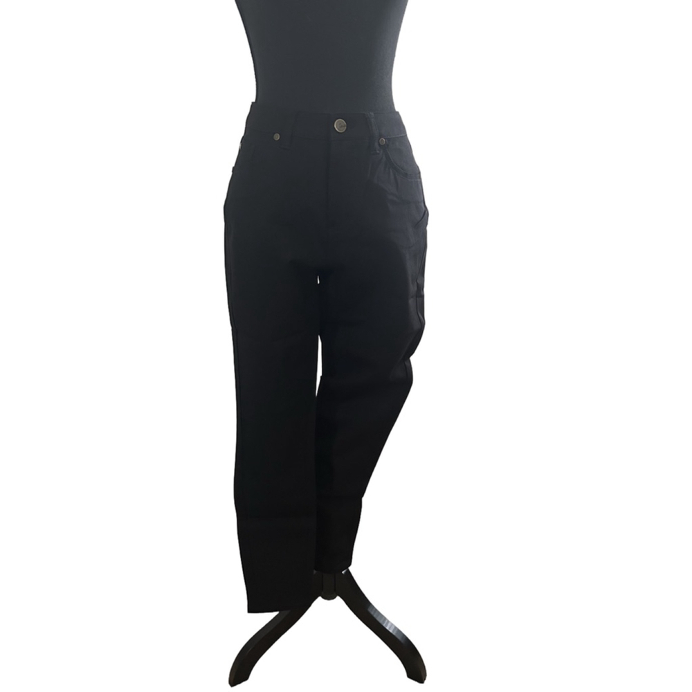 GILI Women’s Black Pants Size 4, New out of the Polybag